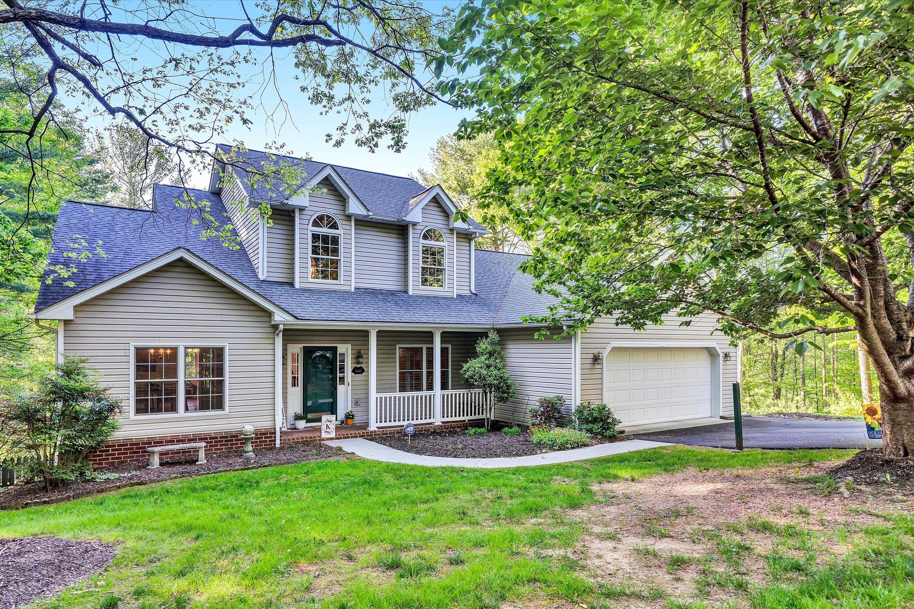 6490 Poage Valley Rd Extension Roanoke, VA 24018 - Photo 1 of 53 01-DSC00517
