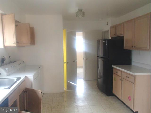 7116 Chamberlain Road Baltimore, MD 21244 - Photo 6 of 22 Kitchen