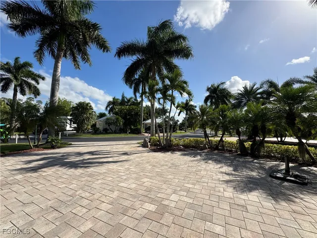 $335,000 | Lot 55-3047 West Riverbend Resort Boulevard, LaBelle, FL 33935