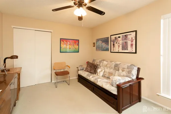 $557,500 | 77 Linda Lane, Edison, NJ 08820