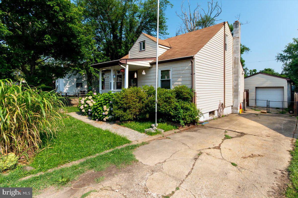 222 Cresswell Road Baltimore, MD 21225 - Photo 3 of 30 Gallery Image 3