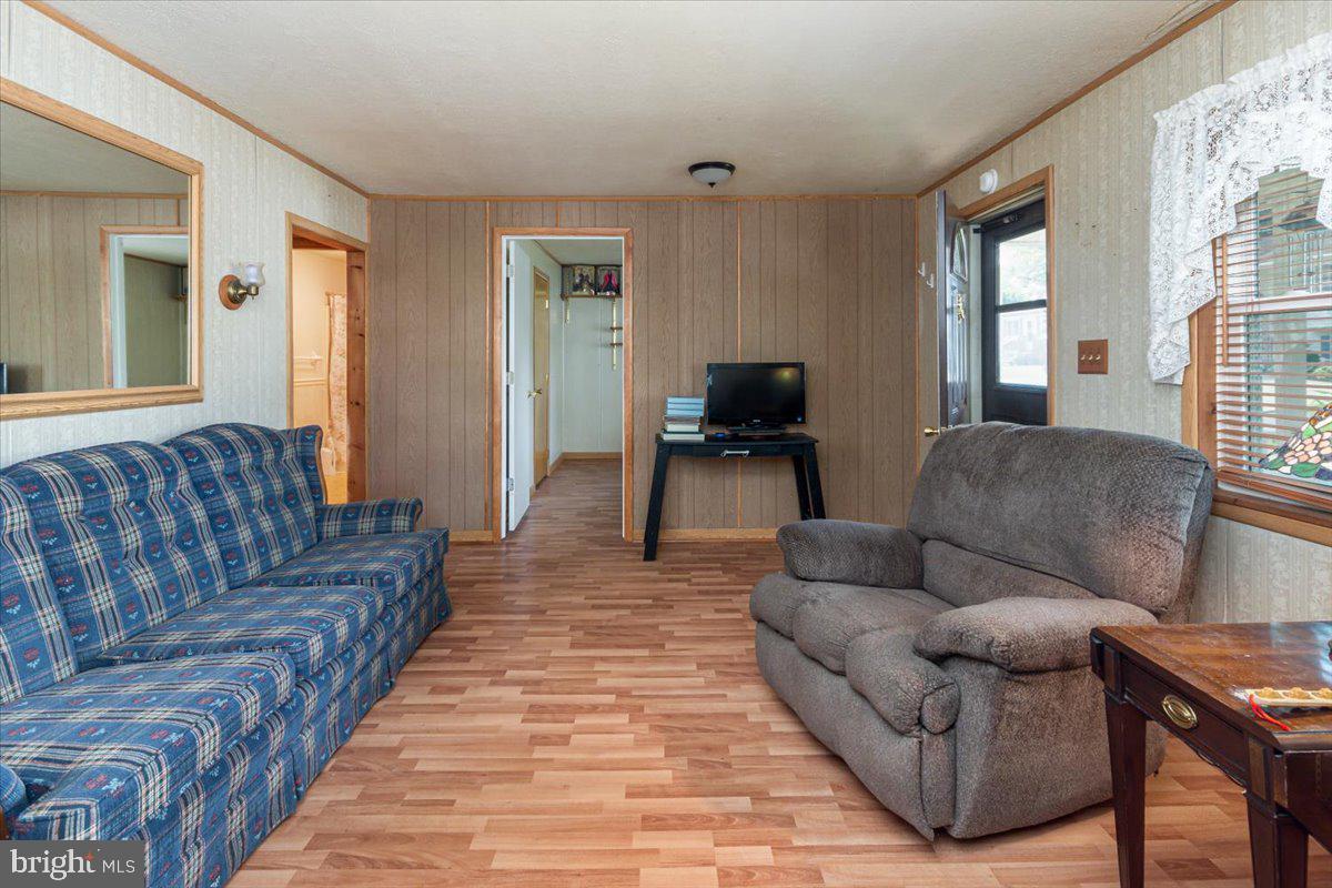 222 Cresswell Road Baltimore, MD 21225 - Photo 6 of 30 Gallery Image 6