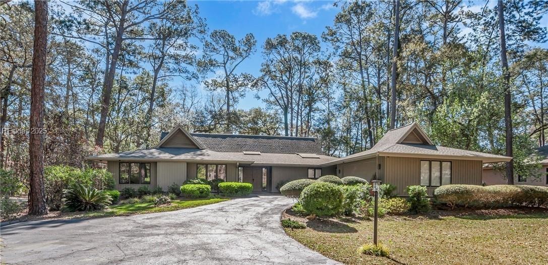 55 Gloucester Road Hilton Head Island, SC 29928 - Photo 1 of 1 Welcome to 55 Gloucester Road - Hilton Head SC