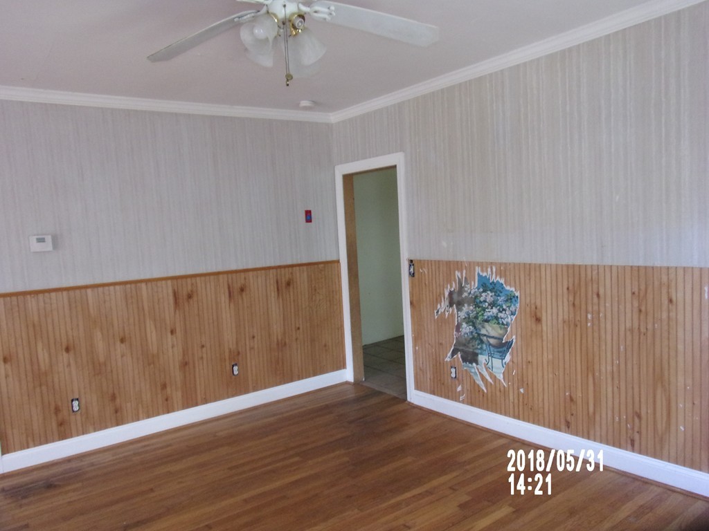 11 Whitcomb Street Webster, MA 01570 - Photo 6 of 18 Gallery Image 6