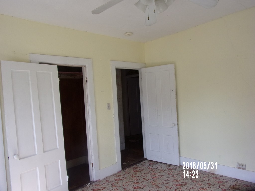 11 Whitcomb Street Webster, MA 01570 - Photo 8 of 18 Gallery Image 8