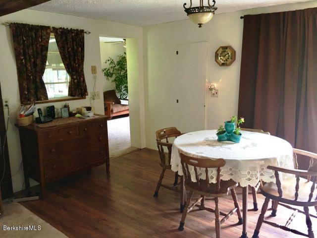 138 Frost Road Washington, MA 01223 - Photo 13 of 31 Dining Area