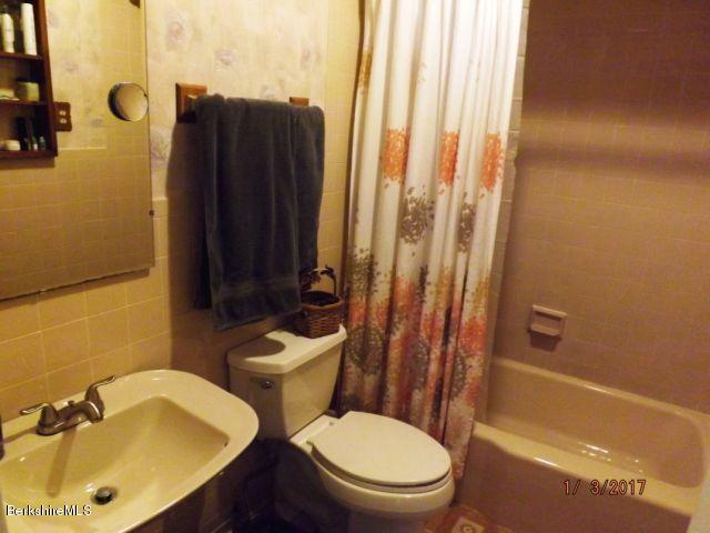 138 Frost Road Washington, MA 01223 - Photo 23 of 31 Bathroom 2