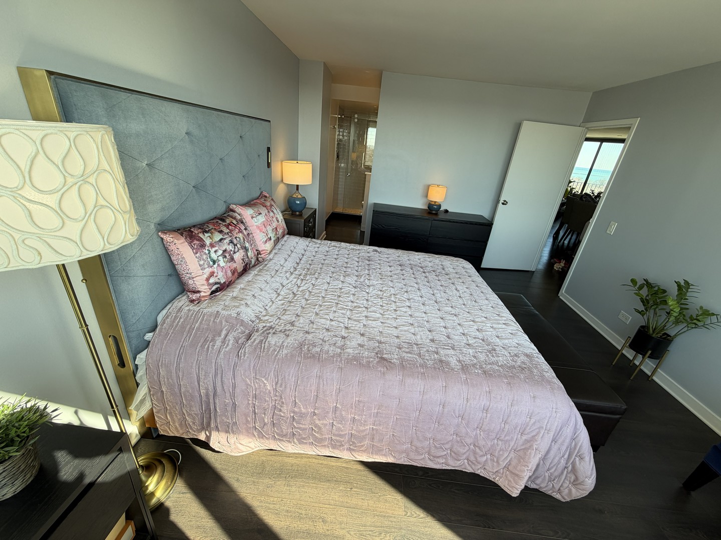 5320 North Sheridan Road, Unit 1502 Chicago, IL 60640 - Photo 15 of 35 Gallery Image 15