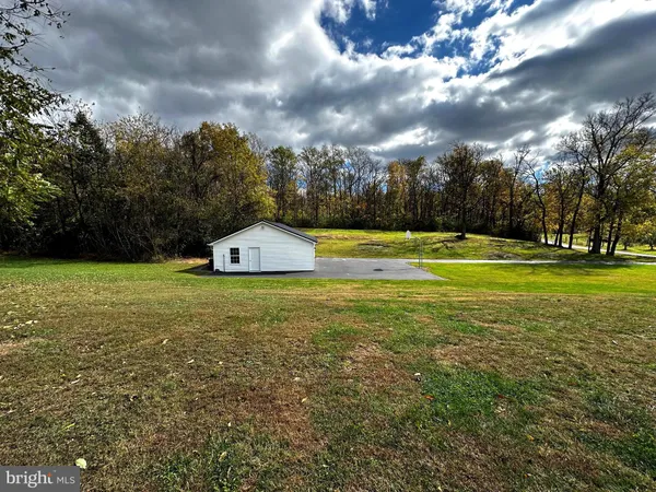 $739,900 | 25 Mish Road, Bunker Hill, WV 25413