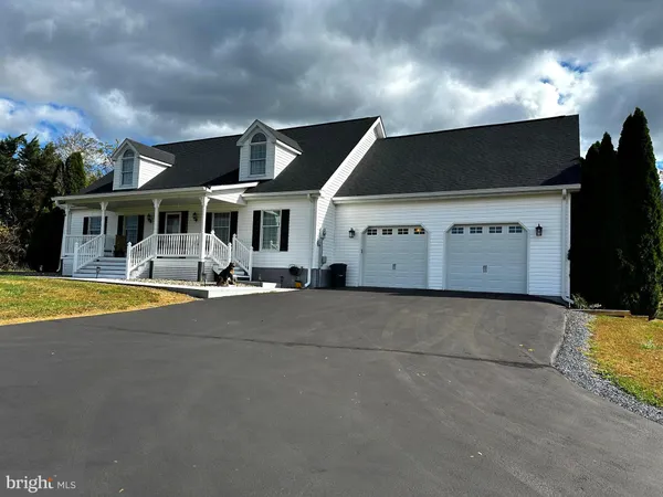 $745,000 | 25 Mish Road, Bunker Hill, WV 25413