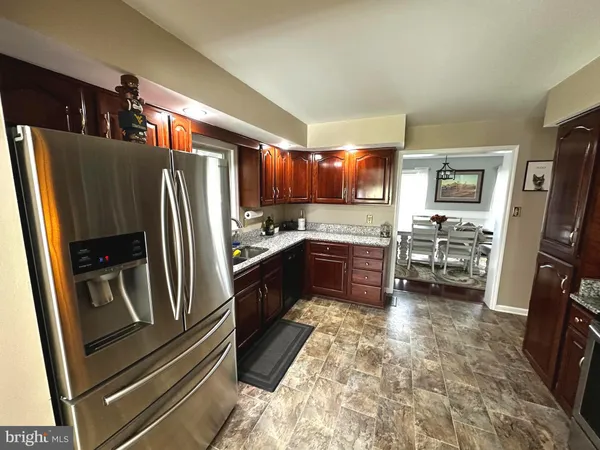 $739,900 | 25 Mish Road, Bunker Hill, WV 25413