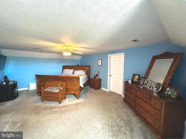 $739,900 | 25 Mish Road, Bunker Hill, WV 25413