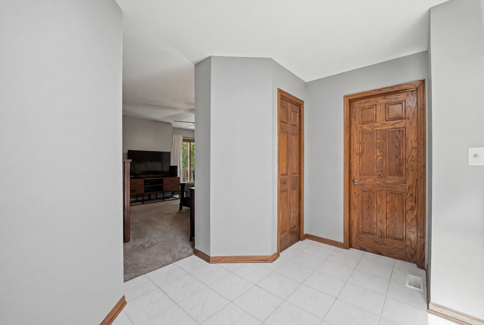 534 Whispering Pines Road Lindenhurst, IL 60046 - Photo 44 of 50