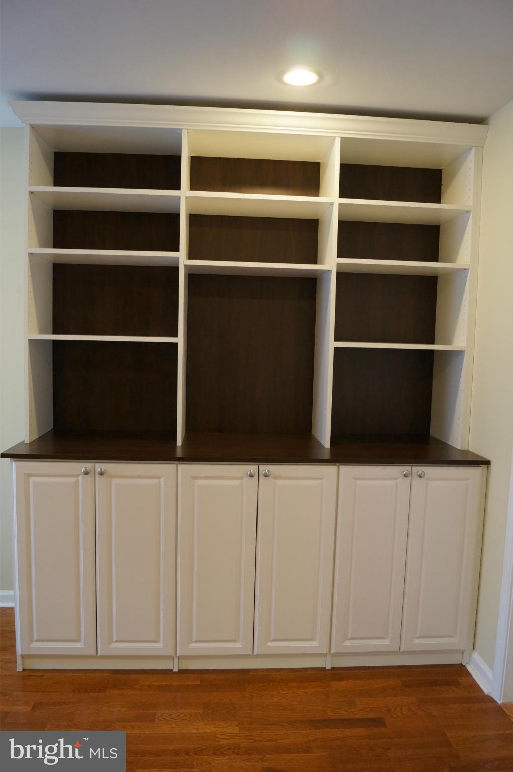 12000 Market Street, Unit 425 Reston, VA 20190 - Photo 8 of 30 a view of walk in closet