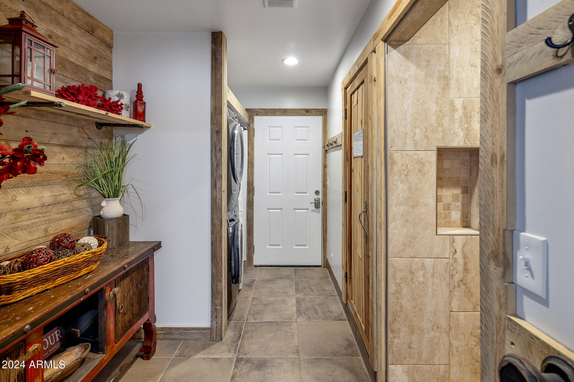 1505 East Cloud Road Phoenix, AZ 85086 - Photo 9 of 34 D46A3278
