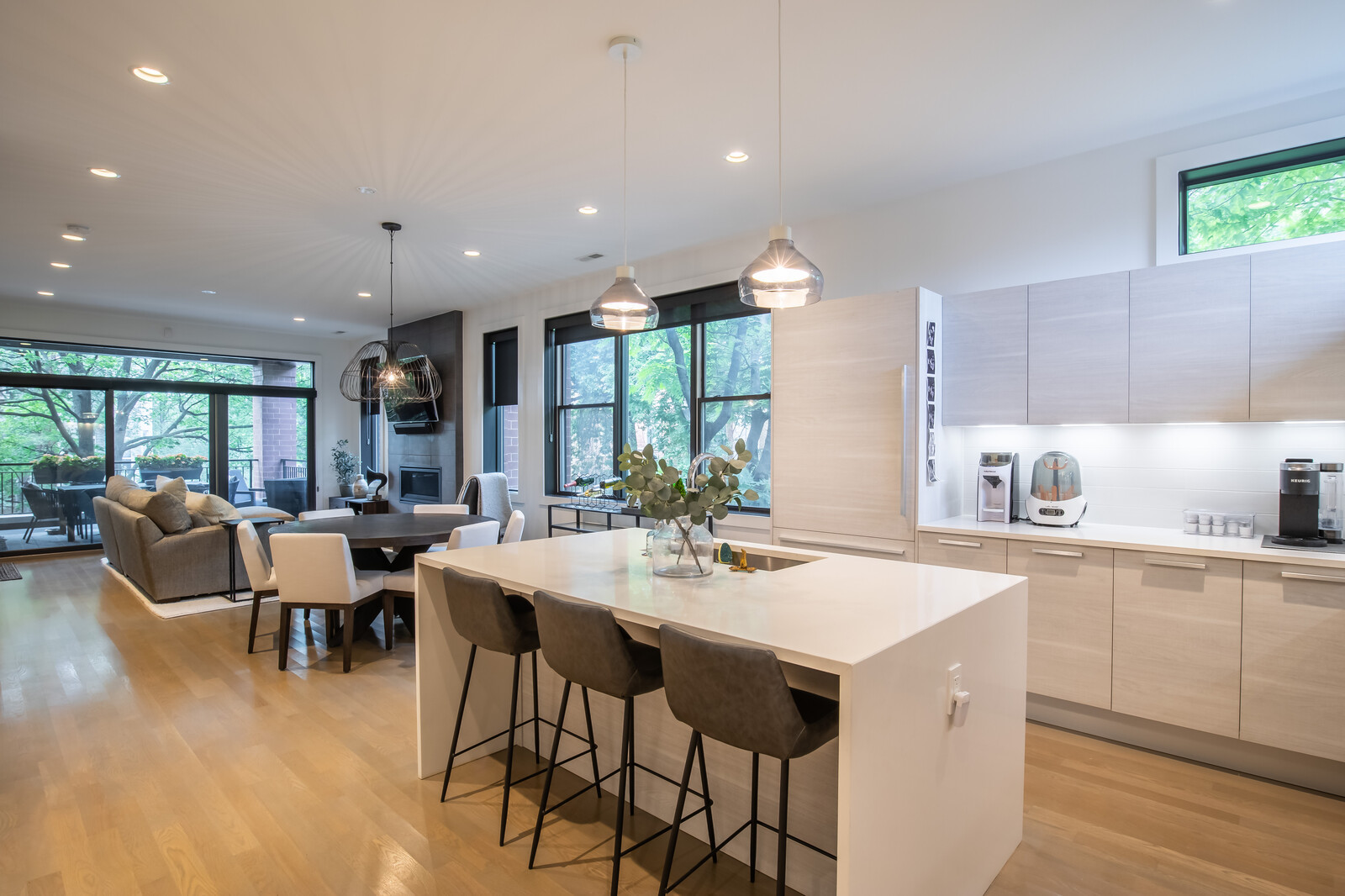 Undisclosed Address Chicago, IL 60647 - Photo 11 of 34