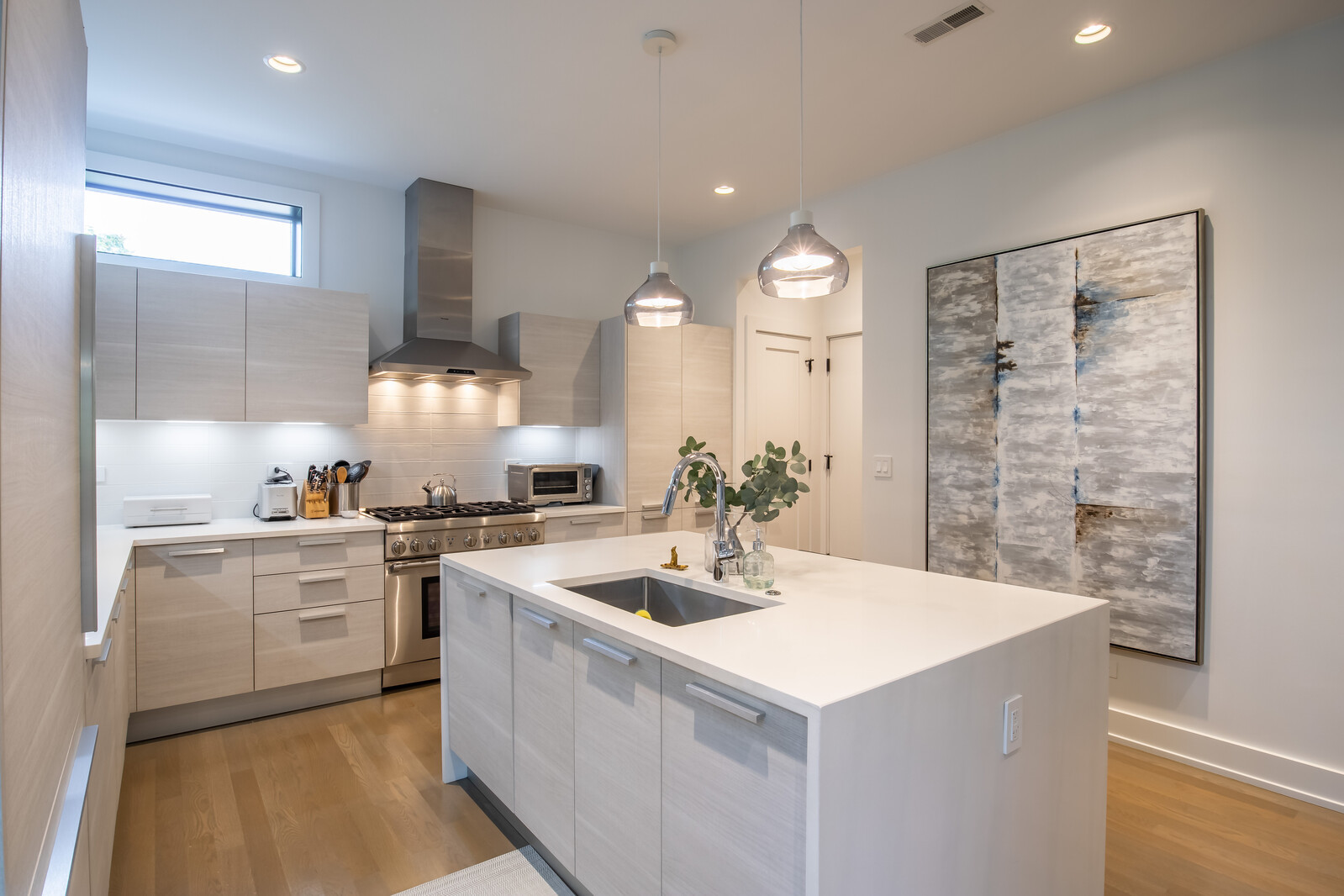 Undisclosed Address Chicago, IL 60647 - Photo 14 of 34