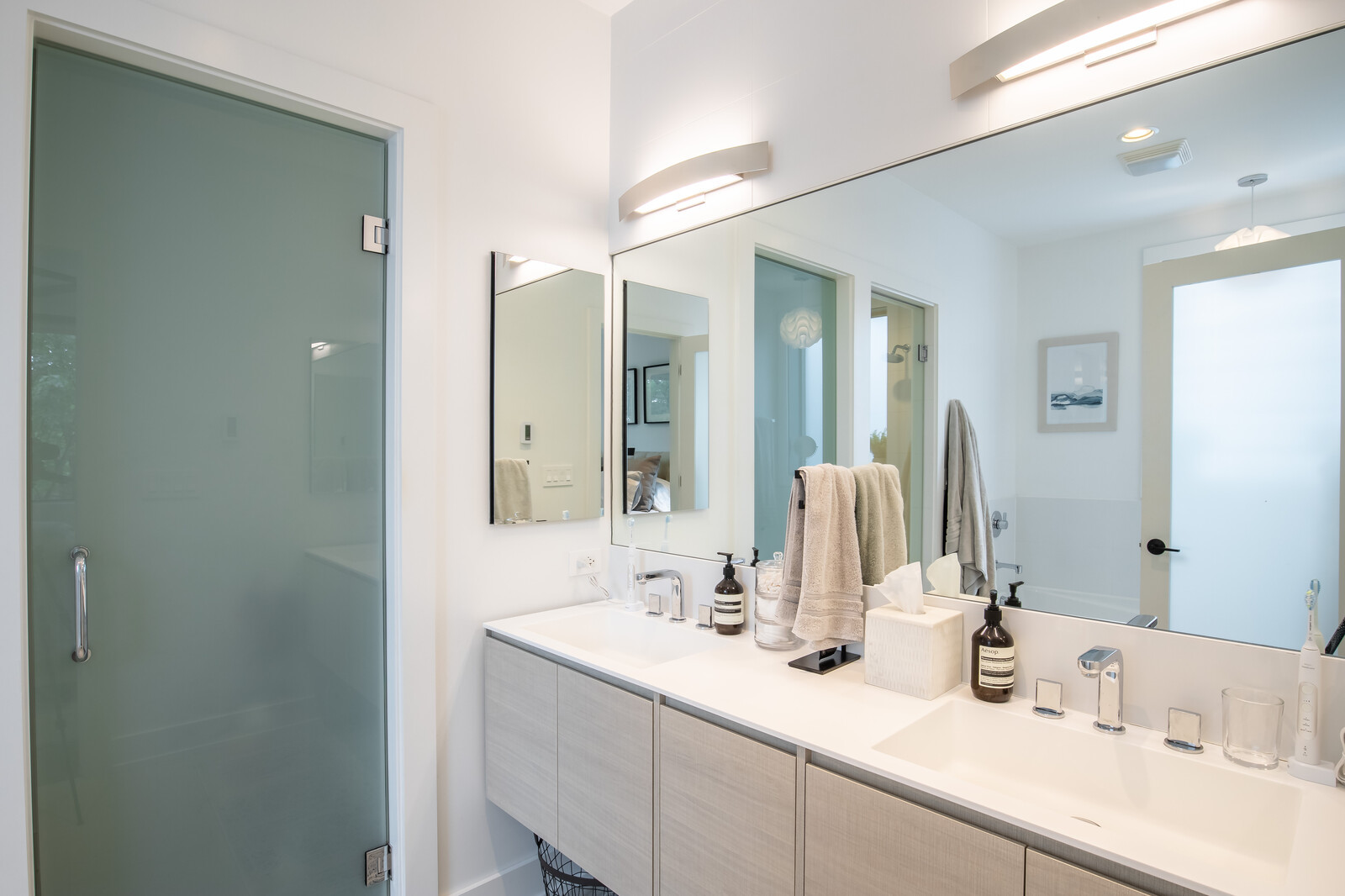 Undisclosed Address Chicago, IL 60647 - Photo 18 of 34