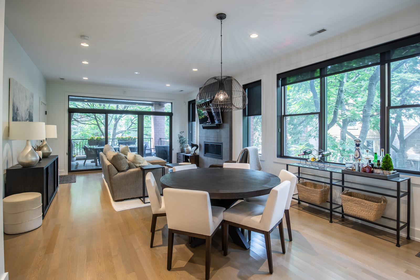 Undisclosed Address Chicago, IL 60647 - Photo 8 of 34