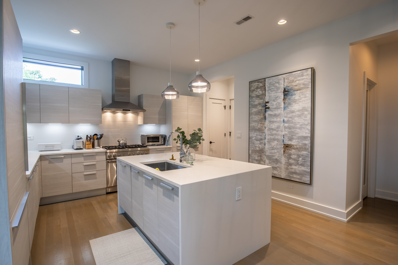 Undisclosed Address Chicago, IL 60647 - Photo 10 of 34