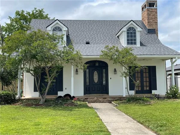 $1,800 | 2095 Golfview Drive, Laplace, LA 70068