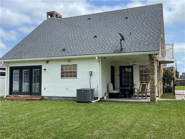 $1,800 | 2095 Golfview Drive, Laplace, LA 70068
