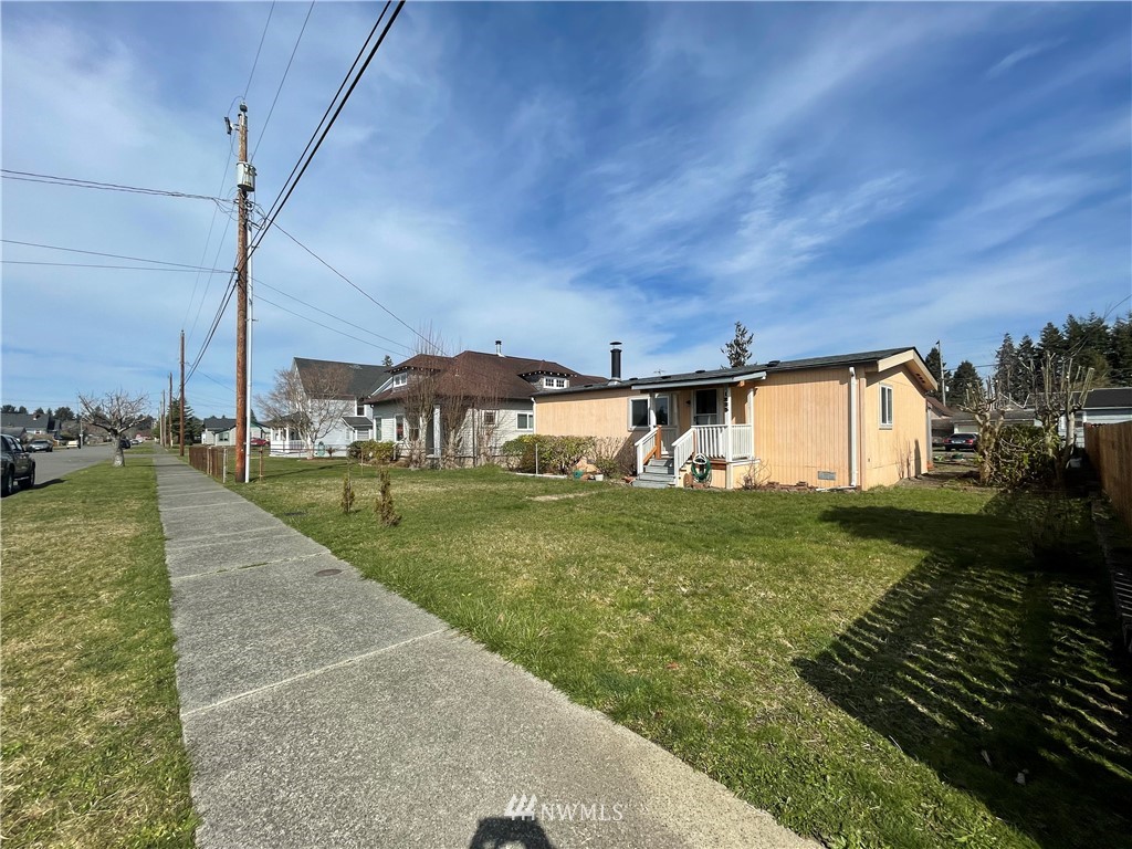 1225 3rd Street Cosmopolis, WA 98537 - Photo 3 of 27 Gallery Image 3