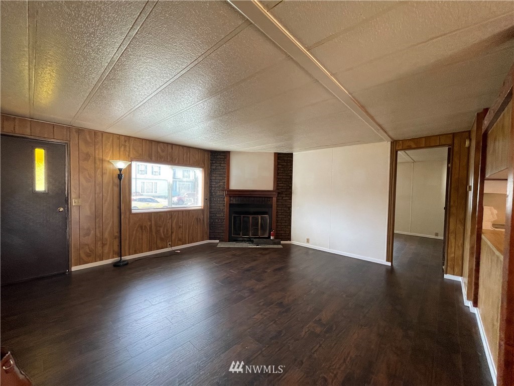 1225 3rd Street Cosmopolis, WA 98537 - Photo 4 of 27 Gallery Image 4