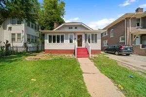 a front view of house with yard