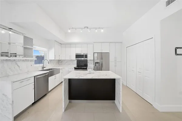 $3,200 | 22242 Southwest 88th Path, Cutler Bay, FL 33190