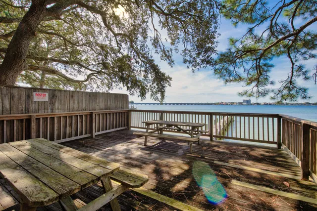 $470,830 | 2552 Palm Shores Drive, Shalimar, FL 32579