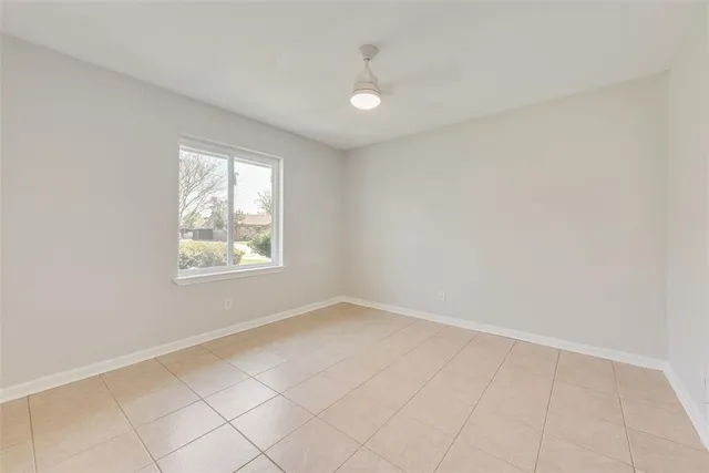 $2,400 | 219 Hillcrest Drive, Sanger, TX 76266