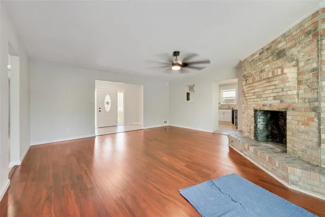 $2,400 | 219 Hillcrest Drive, Sanger, TX 76266