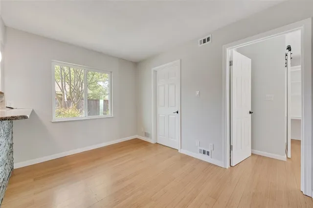 $2,400 | 219 Hillcrest Drive, Sanger, TX 76266