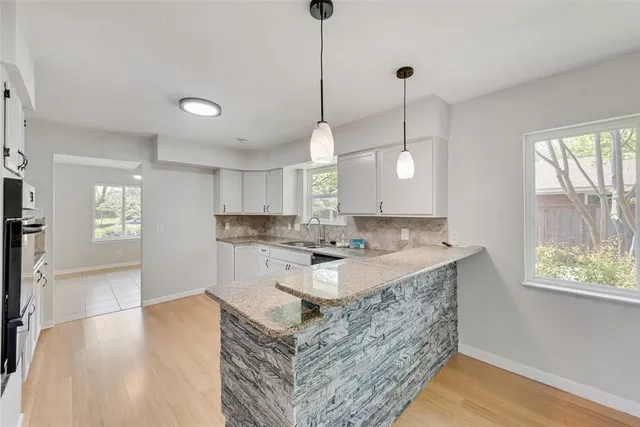 $2,400 | 219 Hillcrest Drive, Sanger, TX 76266