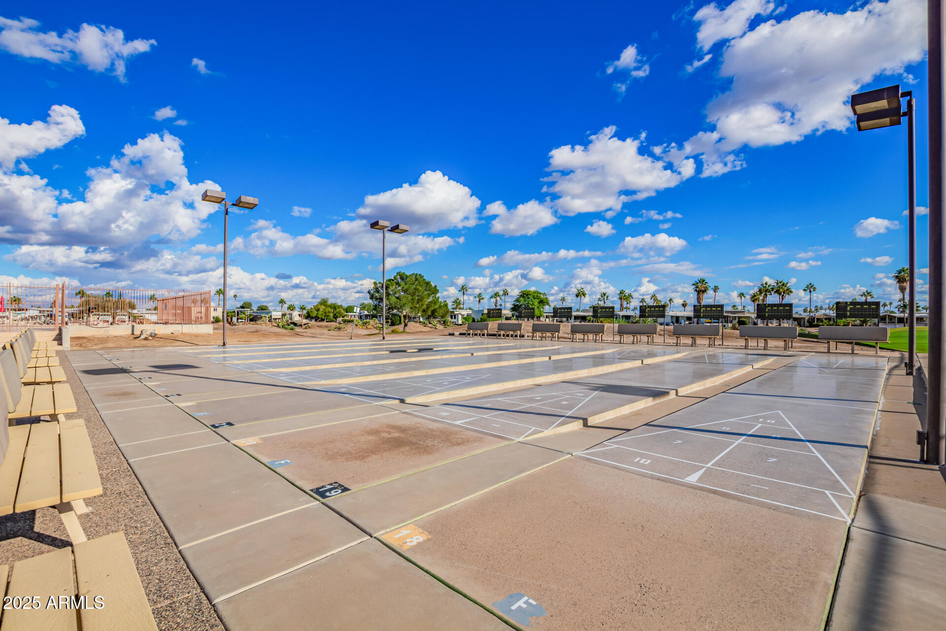 17200 West Bell Road, Unit 966 Surprise, AZ 85374 - Photo 12 of 21 a view of a basket ball ground