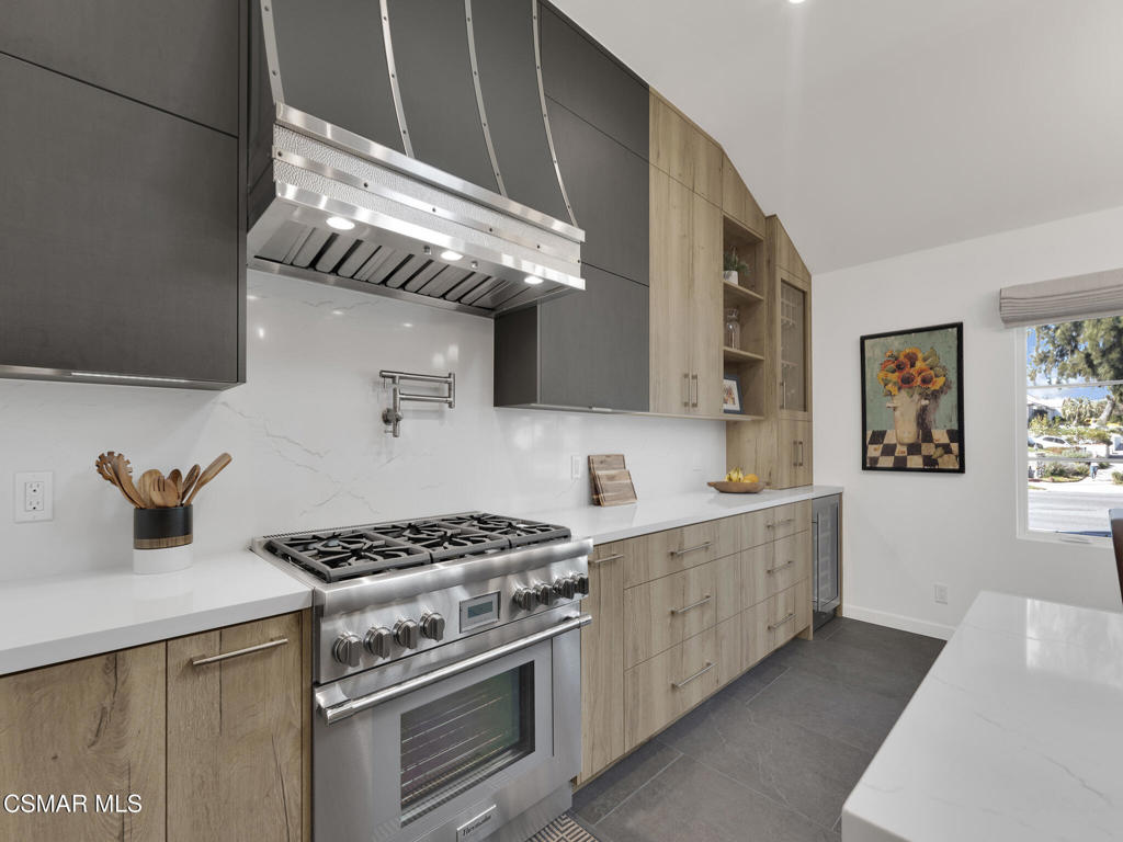 1524 West Riverside Drive Burbank, CA 91506 - Photo 19 of 50