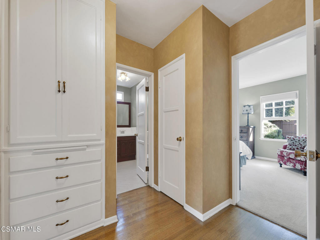 1524 West Riverside Drive Burbank, CA 91506 - Photo 20 of 50