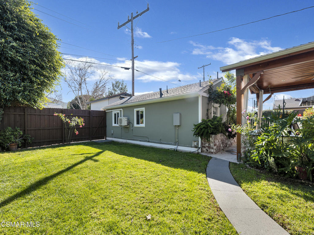 1524 West Riverside Drive Burbank, CA 91506 - Photo 37 of 50