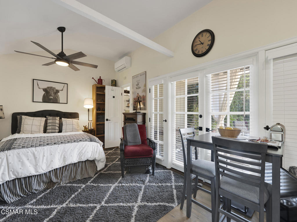 1524 West Riverside Drive Burbank, CA 91506 - Photo 41 of 50