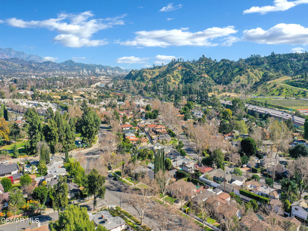 1524 West Riverside Drive Burbank, CA 91506 - Photo 48 of 50