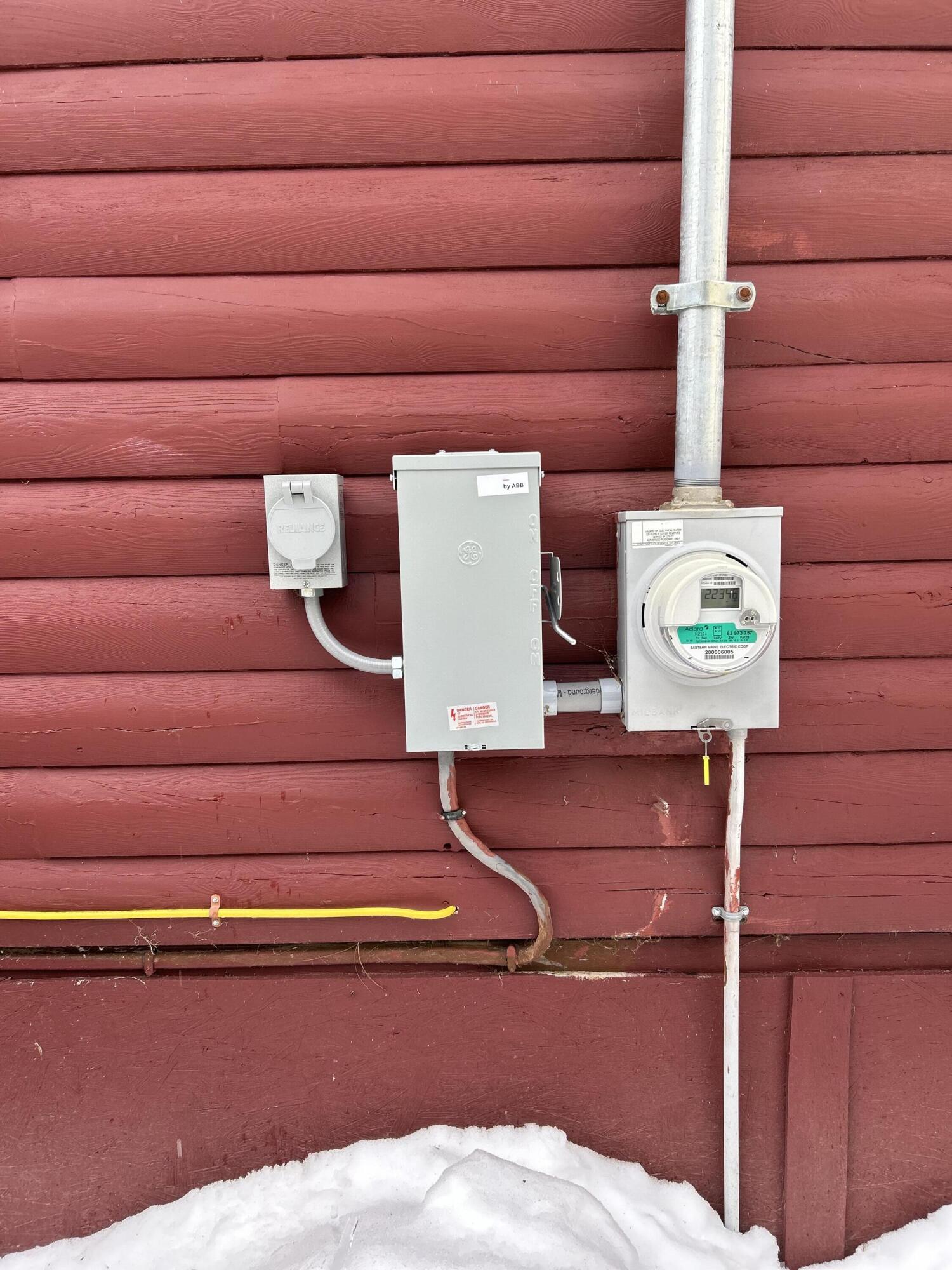 639 Main Road Springfield, ME 04487 - Photo 10 of 27 Generator Hookup