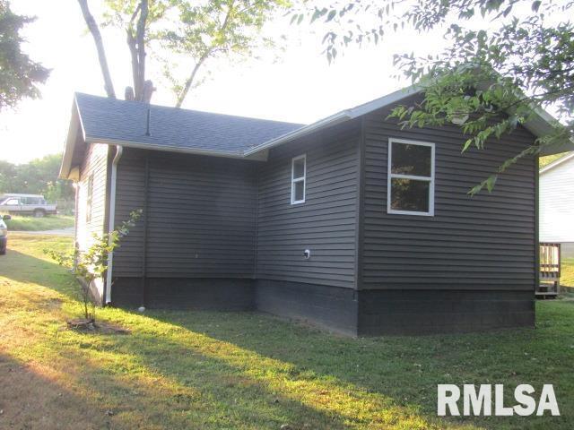 1506 Hillside Road Rosiclare, IL 62982 - Photo 3 of 29 a view of a house with a yard
