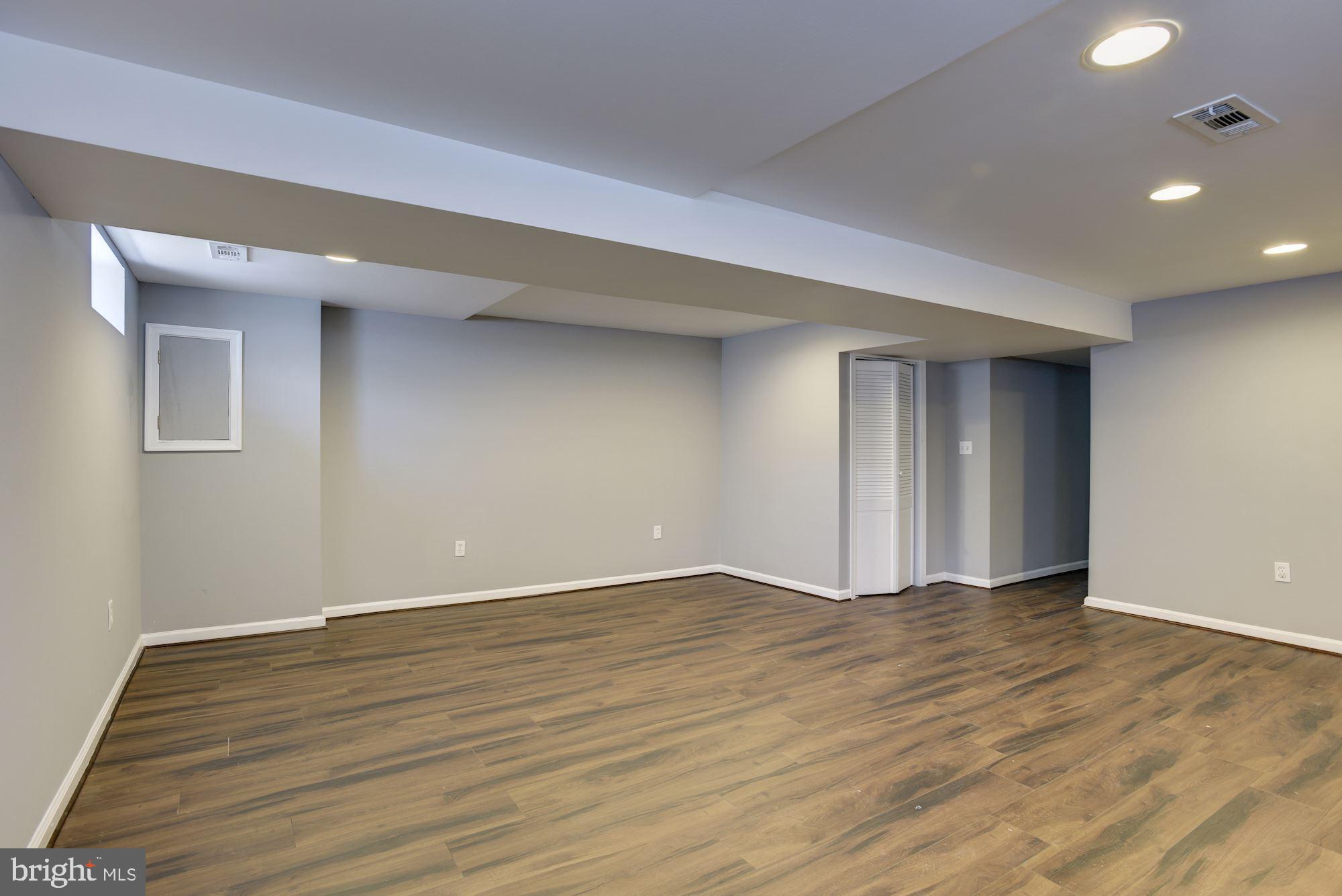 1645 Oldtown Road Edgewater, MD 21037 - Photo 21 of 36 Family Room