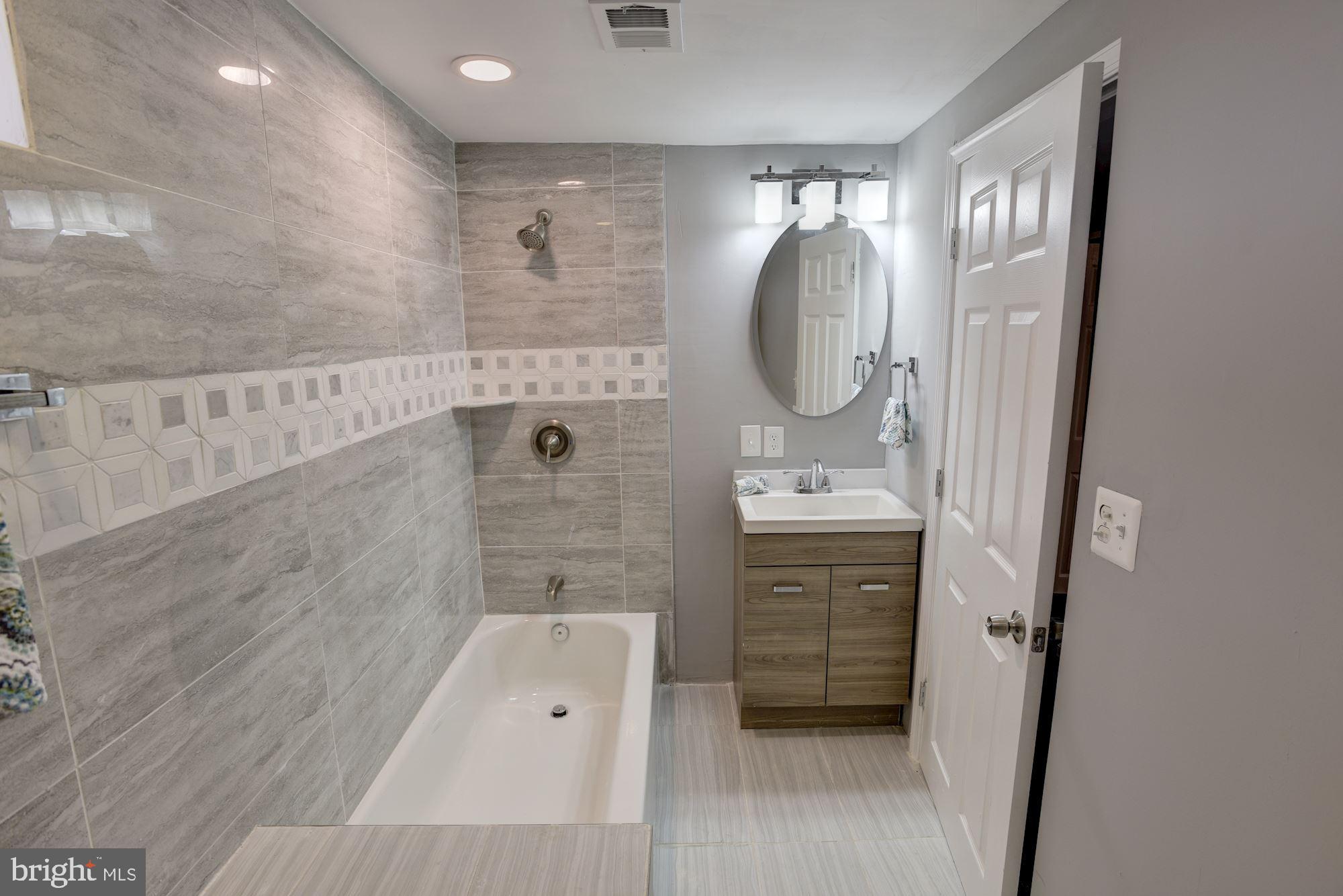 1645 Oldtown Road Edgewater, MD 21037 - Photo 25 of 36 Full Bath