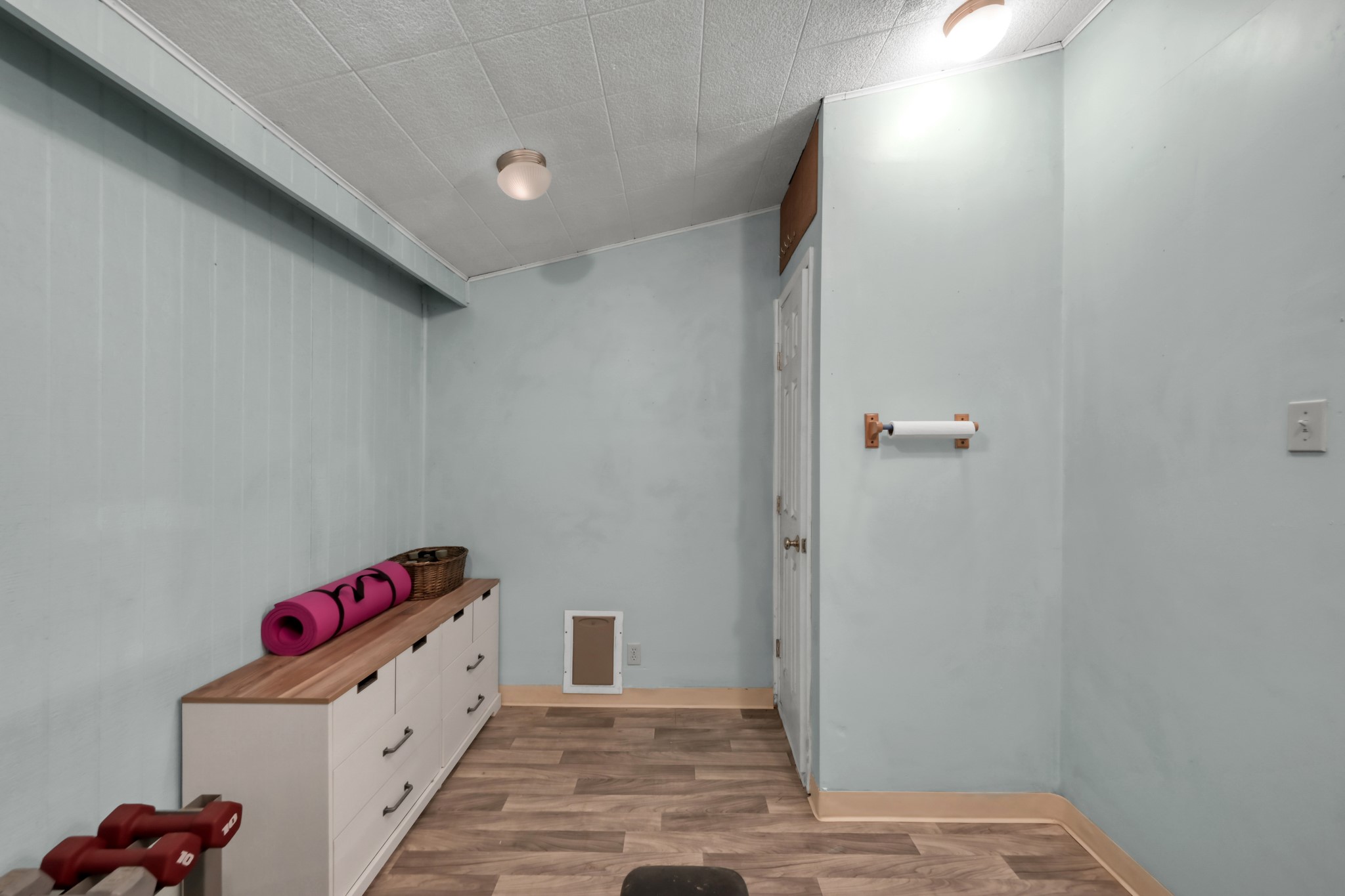 263 Travis Lane Trinity, TX 75862 - Photo 20 of 34 Flex space just off the primary bathroom being used as a home gym
