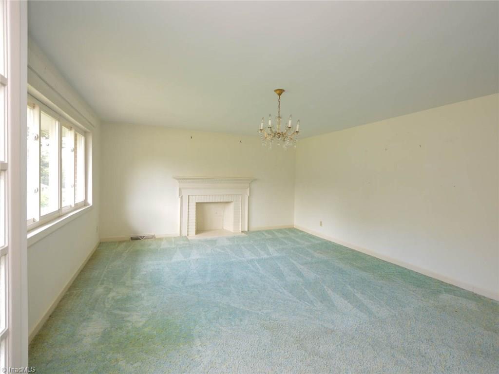 305 Linden Road Reidsville, NC 27320 - Photo 12 of 30 Gallery Image 12