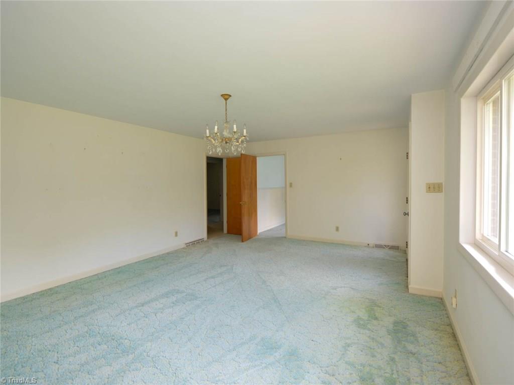 305 Linden Road Reidsville, NC 27320 - Photo 13 of 30 Gallery Image 13