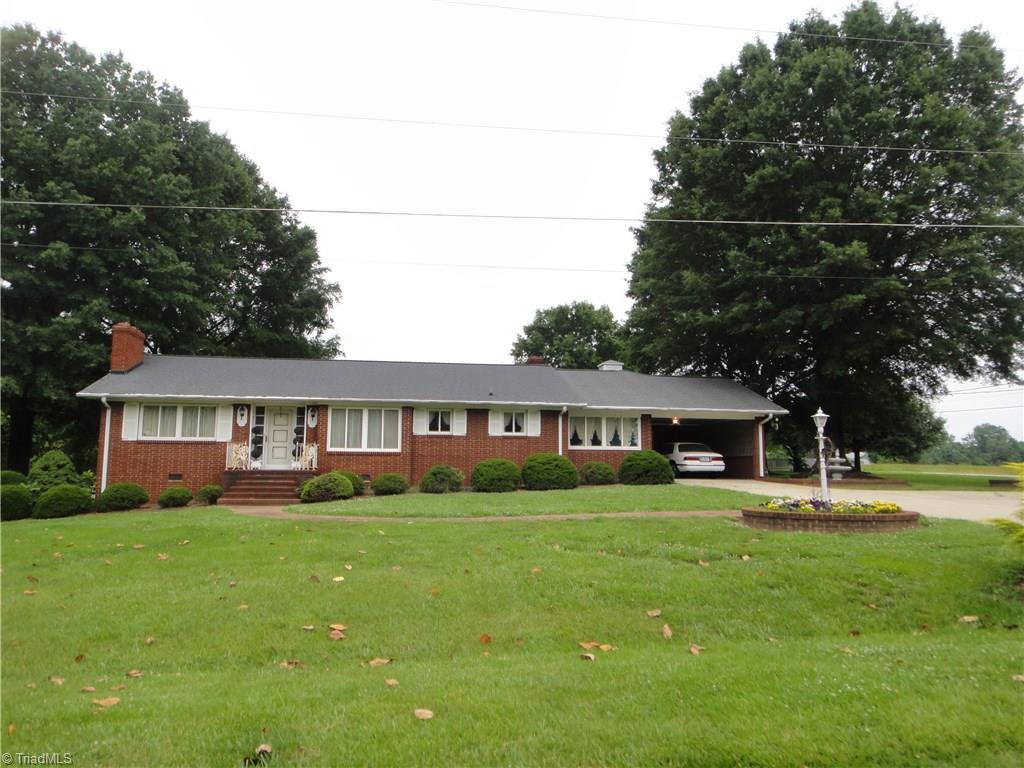 305 Linden Road Reidsville, NC 27320 - Photo 4 of 30 Gallery Image 4