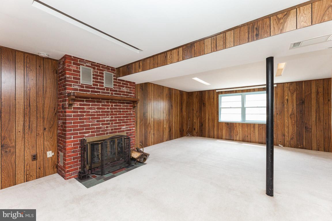 4106 Lees Corner Road Chantilly, VA 20151 - Photo 24 of 33 Brick wood burning fireplace